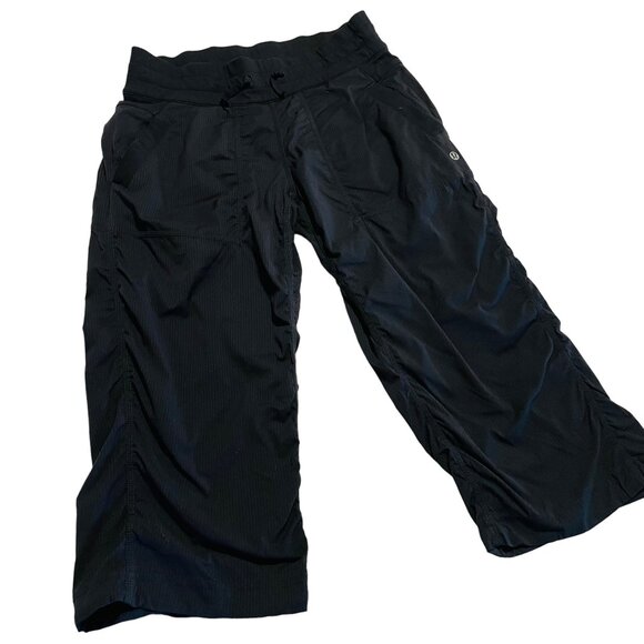 lululemon athletica Pants - Lululemon Athletica Women's Cropped Pants Size 6 Black Stretch Nylon/Spandex